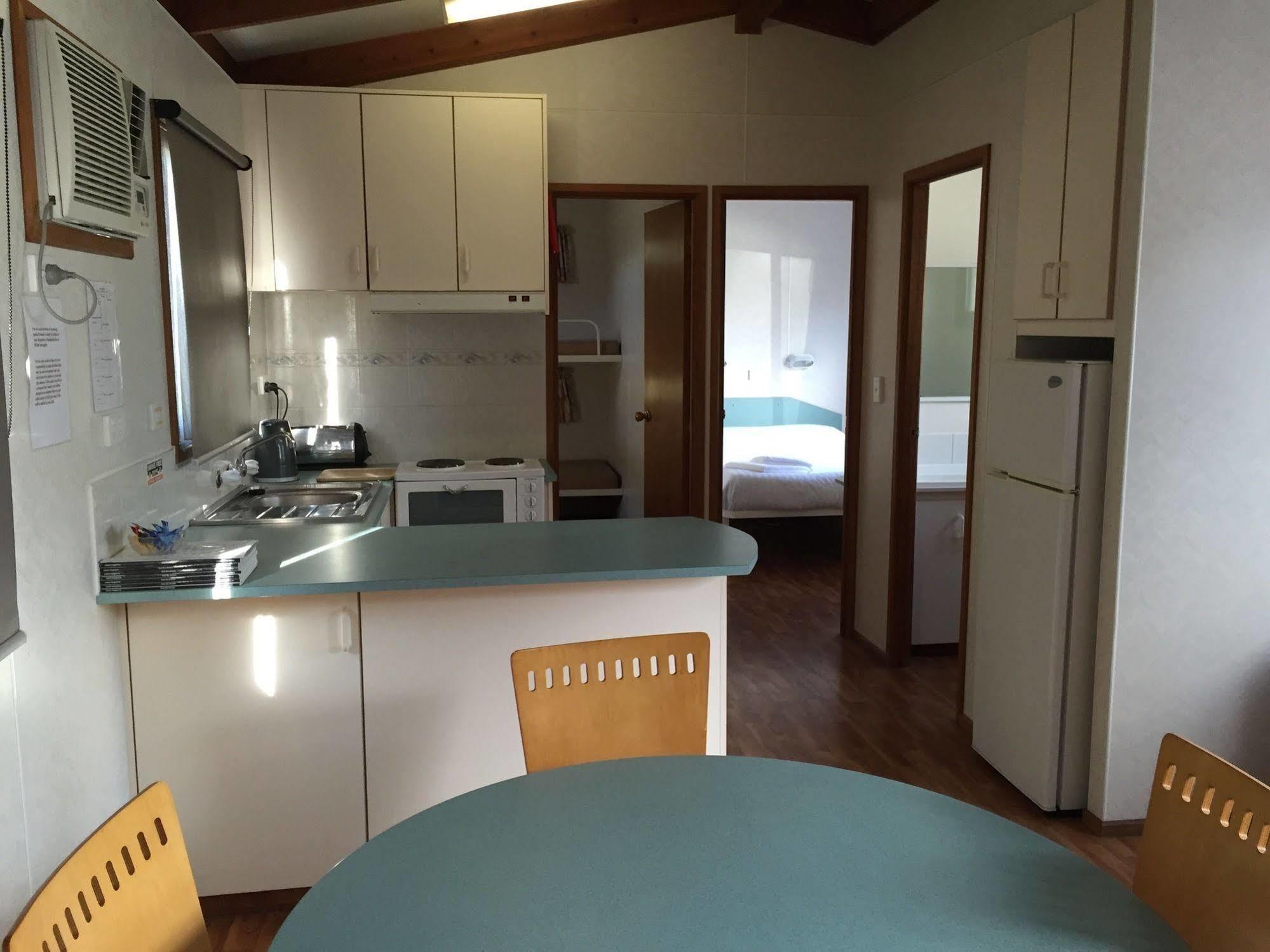 Inverloch Cabins & Apartments Екстер'єр фото
